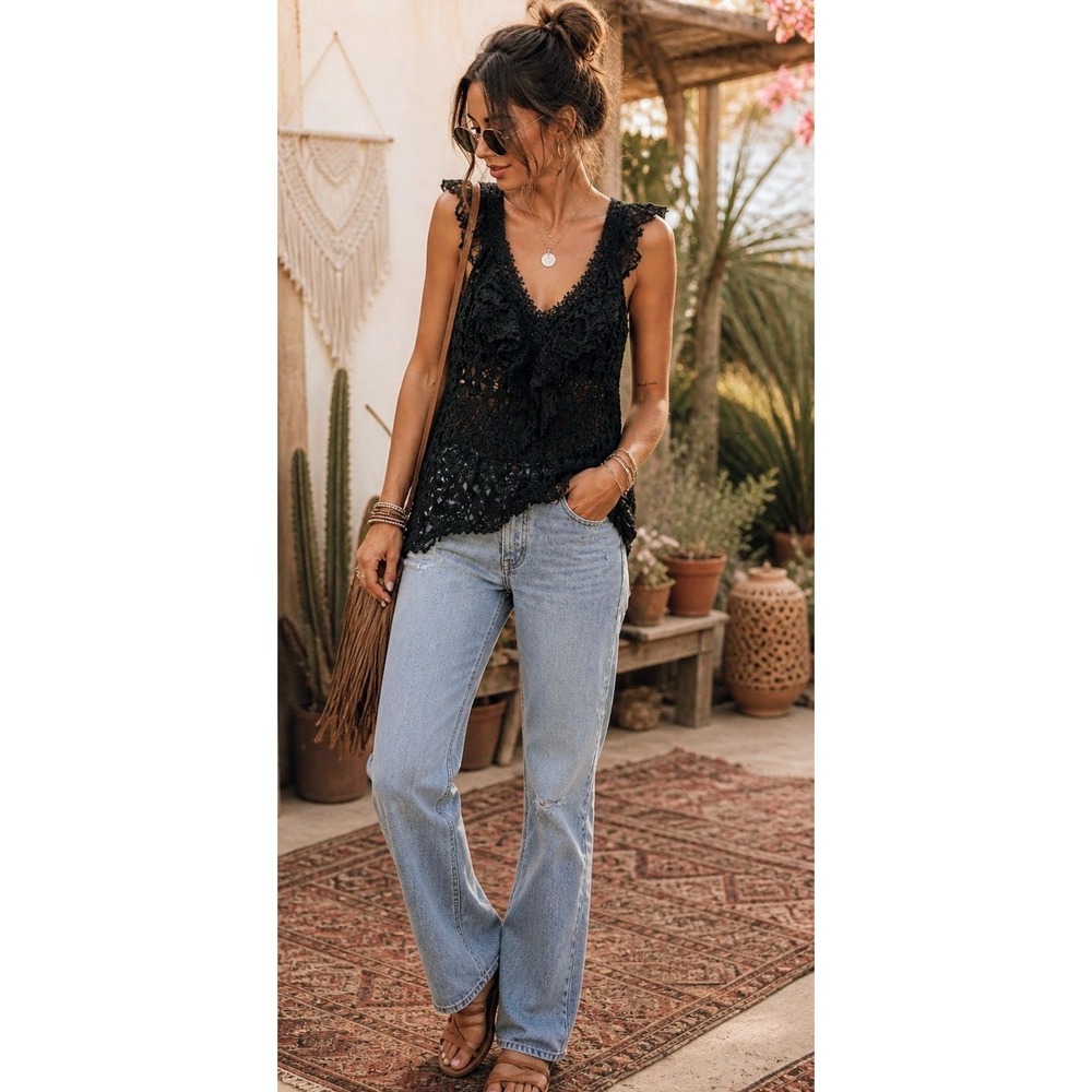 Y2K Boho Festival 90s Babydoll Ren Faire Crochet Lace Ruffle V-Neck Tank Top M